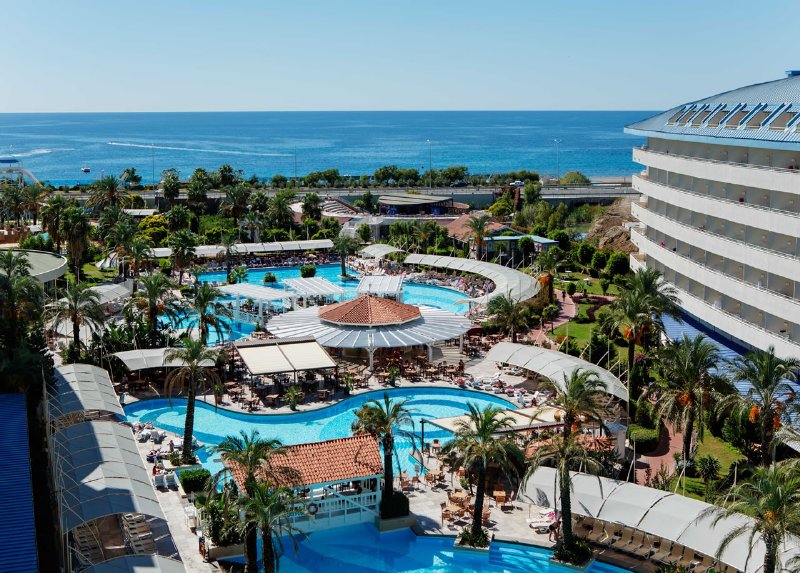 Crystal Admiral Resort Suites & Spa / Crystal Admiral Resort Suites & Spa