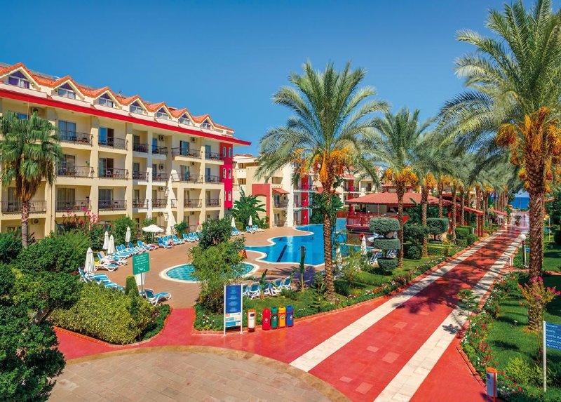 Crystal Aura Beach Resort & Spa / Crystal Aura Beach Resort & Spa