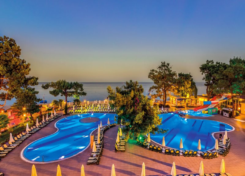 Crystal Aura Beach Resort & Spa / Crystal Aura Beach Resort & Spa